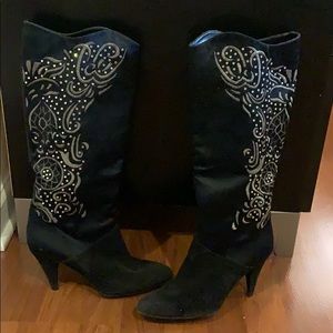 Black boots suede